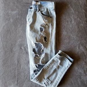 Brandy Melville Distressed Light Wash Jeans